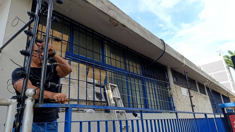 Sede Central del IMPM comenzó renovación del cerco eléctrico
